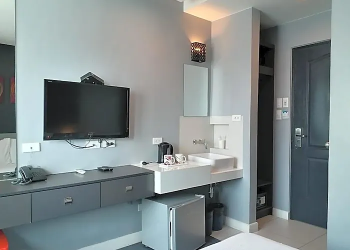 Leez Malate Hotel Manila